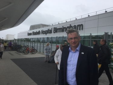 Julian Knight at Queen Elizabeth Hospital.