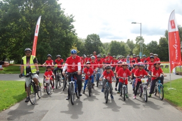 Julian Knight MP and cyclists.